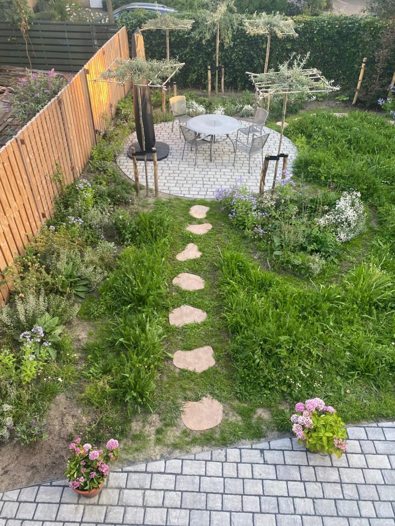 Foto Rustieke buitenplaats Foto gerealiseerde tuin Leusden